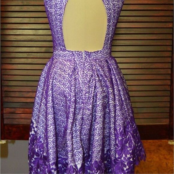 Shedas Fashion Embroidered Hi-Lo Purple White Lace Gown/Keyhole Back Sz:Small - Picture 4 of 5